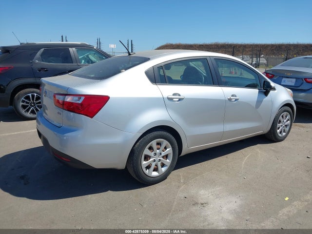 KIA dohc gamma 2015 KNADM4A31F6528042 Image 4