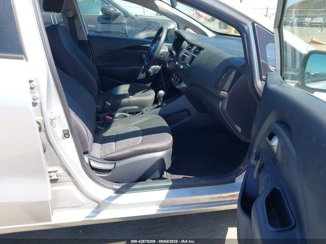 KIA dohc gamma 2015 KNADM4A31F6528042 Image 5