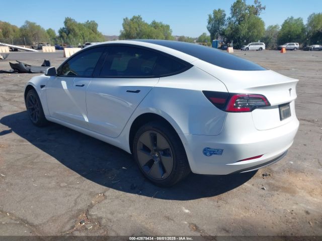 2021 TESLA MODEL 3 5YJ3E1EA8MF064588 Photo 2
