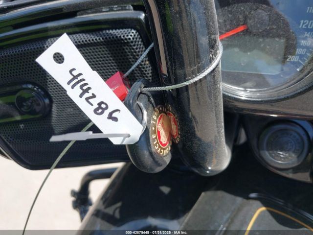 2024 INDIAN MOTORCYCLE CO. ROADMASTER 56KTKEBB9R3430392 Photo 10