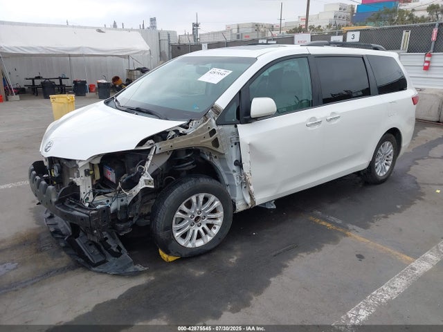 Toyota 2gr-fks 2015 5TDYK3DC5FS683080 Image 2