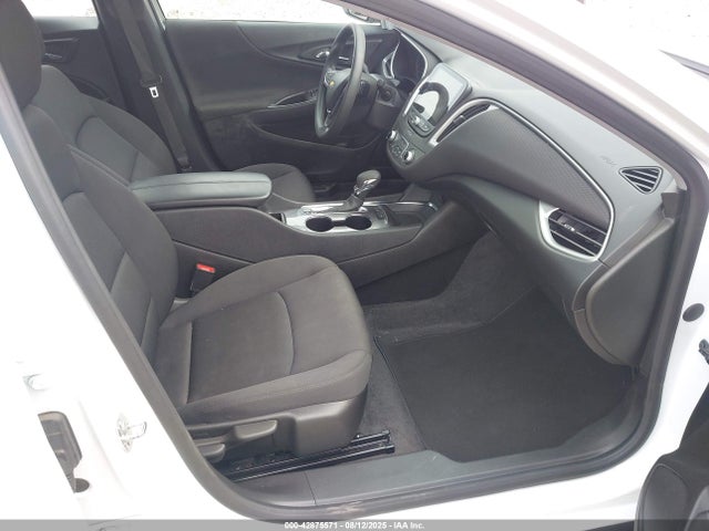 1G1ZD5ST9RF141586 Chevrolet lfv