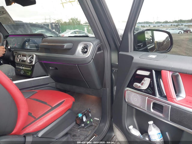 W1NYC7HJ6MX416432 Mercedes-Benz m177