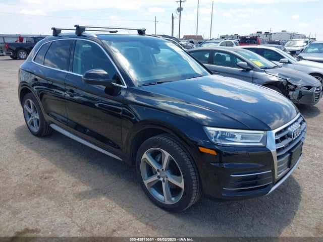 2019 AUDI Q5 WA1ANAFY3K2107537 Photo 0