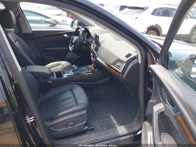2019 AUDI Q5 WA1ANAFY3K2107537 Photo 4