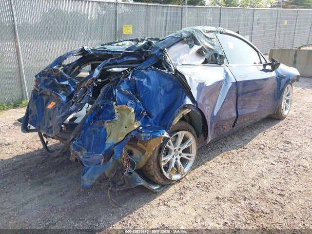 2022 TESLA MODEL Y 7SAYGDEE5NF448451 Photo 3