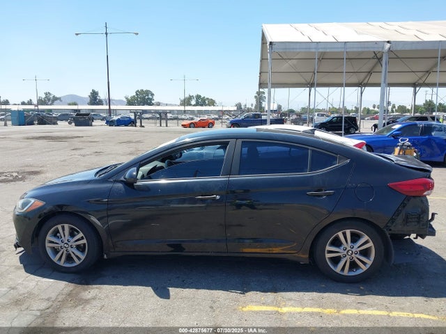 KMHD84LF0HU425977 Hyundai 2017
