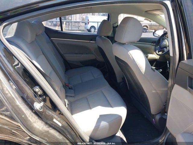 KMHD84LF0HU425977 Hyundai 2017