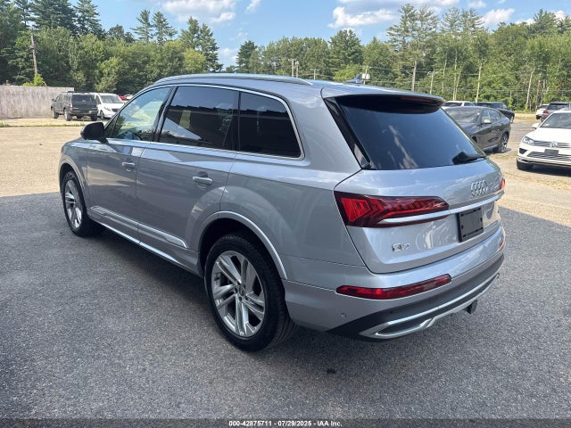 2020 AUDI Q7 WA1LXAF71LD000244 Photo 2