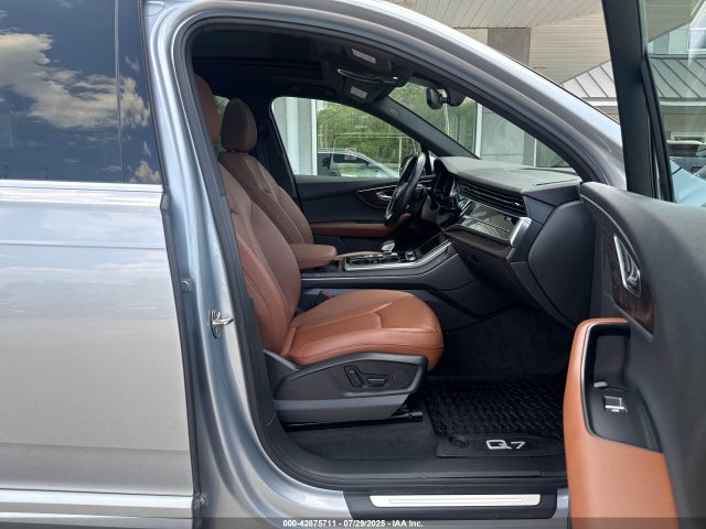 2020 AUDI Q7 WA1LXAF71LD000244 Photo 4