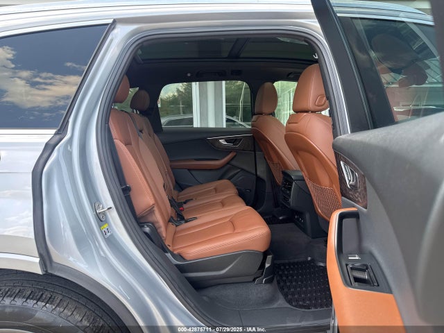 2020 AUDI Q7 WA1LXAF71LD000244 Photo 7