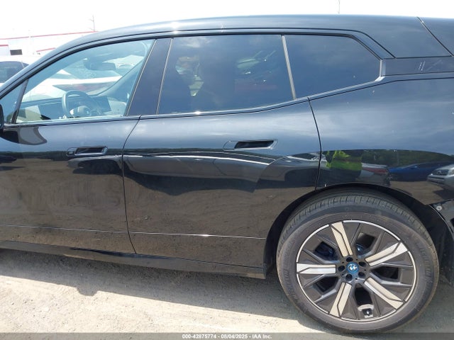 WB523CF03RCR54578 BMW 2024