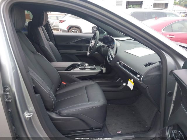 2025 CADILLAC LYRIQ 1GYKPNRK2SZ308656 Photo 4