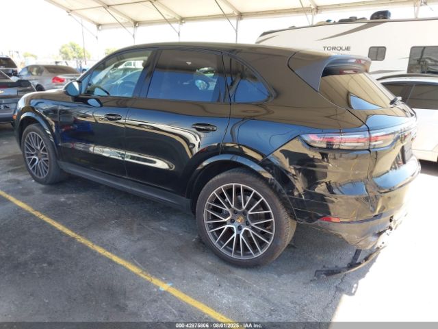 2020 PORSCHE CAYENNE WP1AA2AYXLDA10516 Photo 2