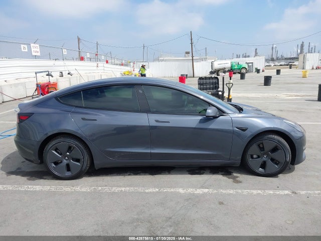 Tesla 2022 2022 5YJ3E1EB2NF273156 Image 13