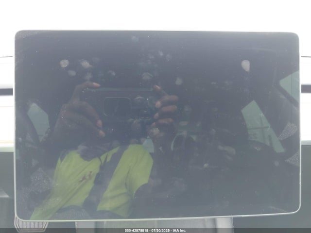 Tesla 2022 2022 5YJ3E1EB2NF273156 Image 17