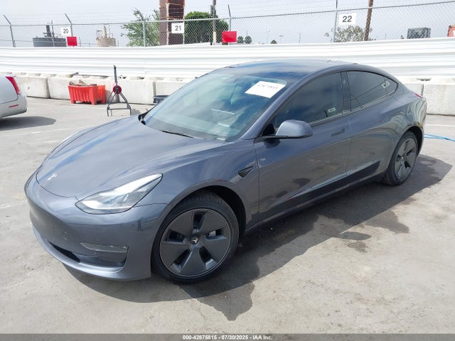 Tesla 2022 2022 5YJ3E1EB2NF273156 Image 2