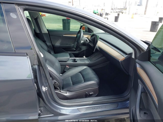 Tesla 2022 2022 5YJ3E1EB2NF273156 Image 5