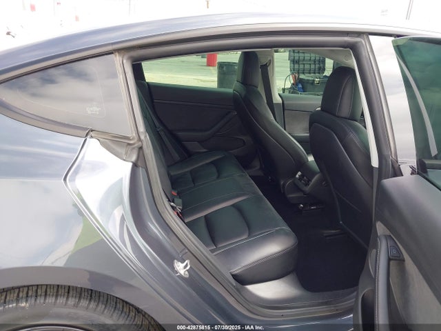 Tesla 2022 2022 5YJ3E1EB2NF273156 Image 8