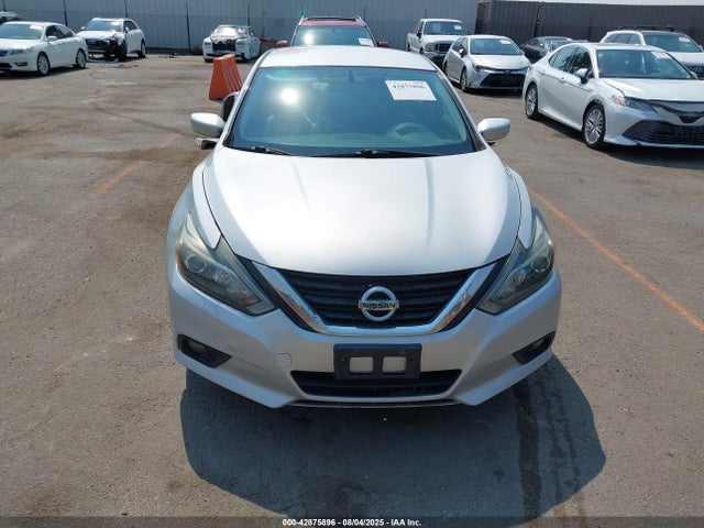 1N4AL3AP8HN324763 Nissan 2017