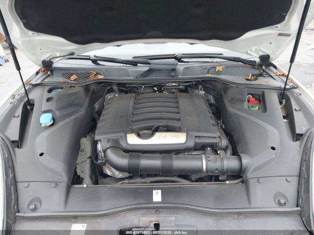2018 PORSCHE CAYENNE WP1AA2A27JKA02734 Photo 9