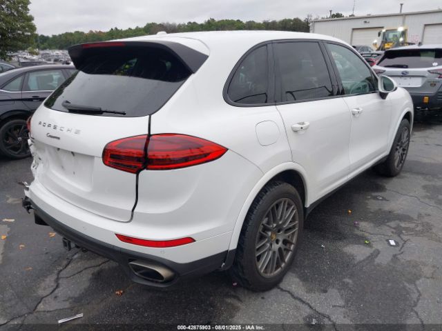 2018 PORSCHE CAYENNE WP1AA2A27JKA02734 Photo 3