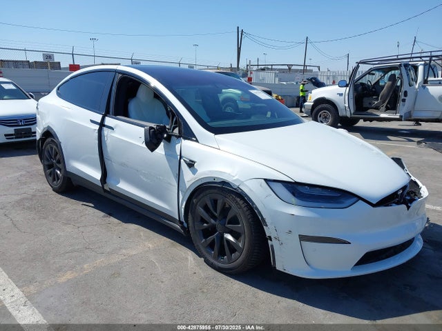 2022 TESLA MODEL X 7SAXCAE56NF349742 Photo 0