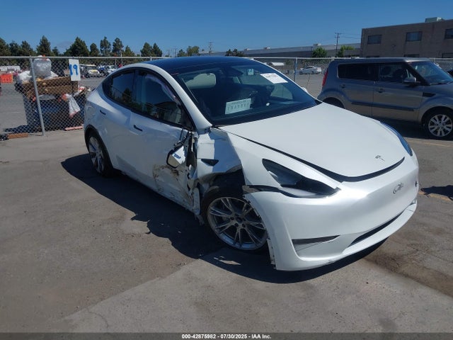 2023 TESLA MODEL Y 7SAYGDED8PF940577 Photo 5