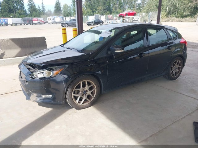 Ford 2015 2015 1FADP3K28FL367271 Image 2