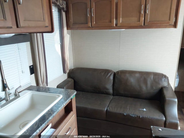 4YDT26023G3153618 Keystone keystone
