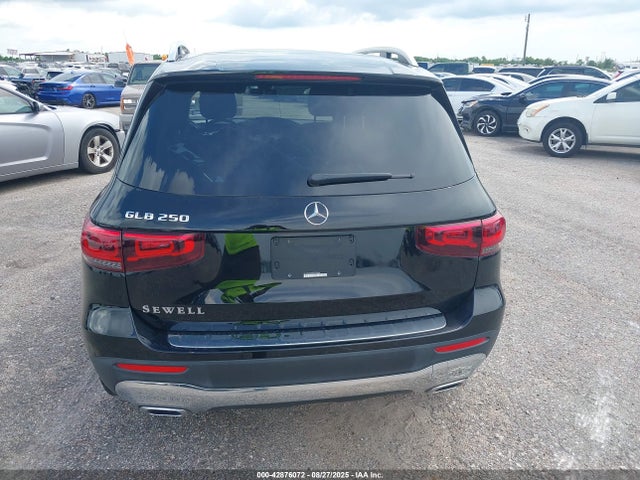 W1N4M4GB6PW289728 Mercedes-Benz m260