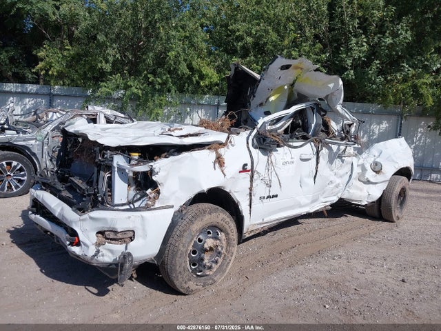 RAM 3500 2025 3C63RRJLXSG520132 Image 2