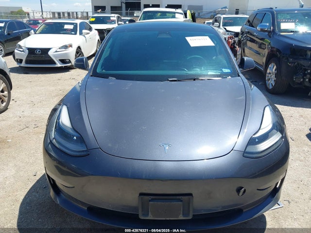 Tesla 2022 2022 5YJ3E1EB3NF271903 Image 11