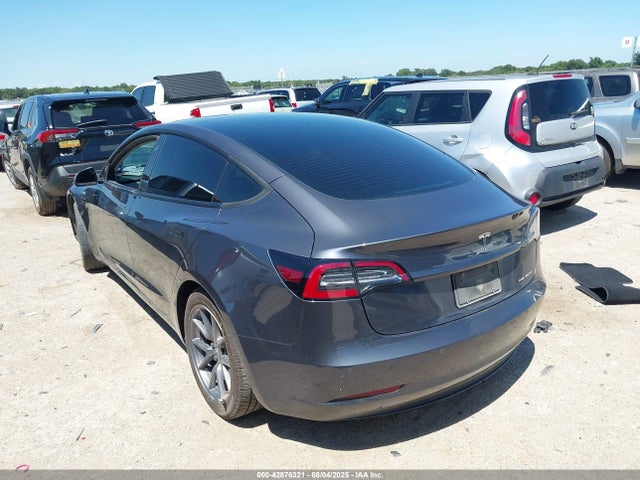 2022 TESLA MODEL 3 5YJ3E1EB3NF271903 Photo 2