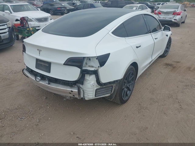 2019 TESLA MODEL 3 5YJ3E1EA5KF486587 Photo 3