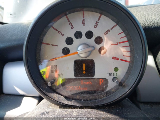 2012 MINI COOPER WMWSU3C5XCT256295 Photo 6