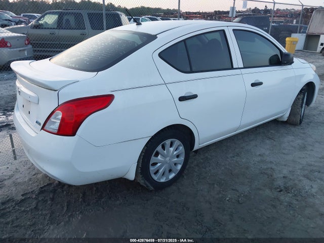 Nissan 2014 2014 3N1CN7AP3EL851709 Image 4