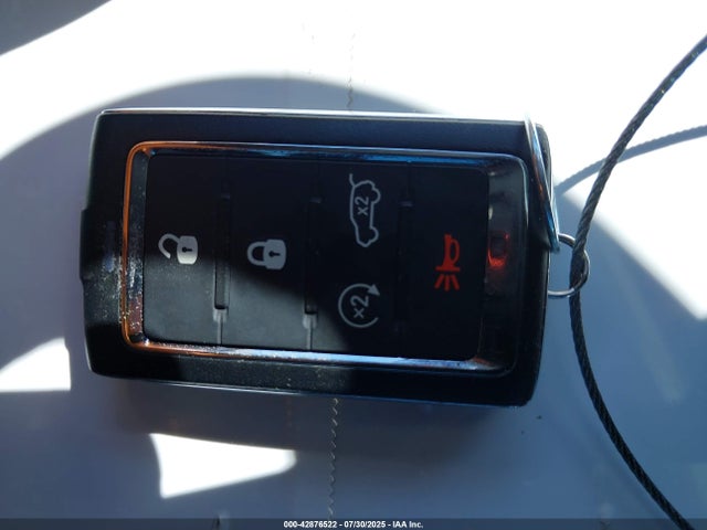 1C4RJKDG3M8120793 Jeep GRAND CHEROKEE L