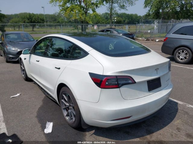 2022 TESLA MODEL 3 5YJ3E1EB1NF197848 Photo 2