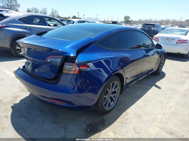 2023 TESLA MODEL 3 5YJ3E1EA8PF709423 Photo 3