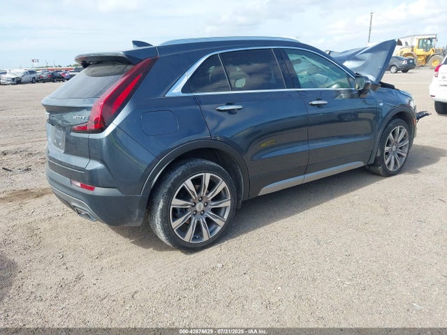 2019 CADILLAC XT4 1GYFZDR40KF204708 Photo 3