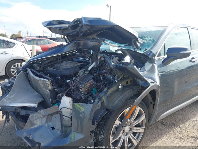 2019 CADILLAC XT4 1GYFZDR40KF204708 Photo 5