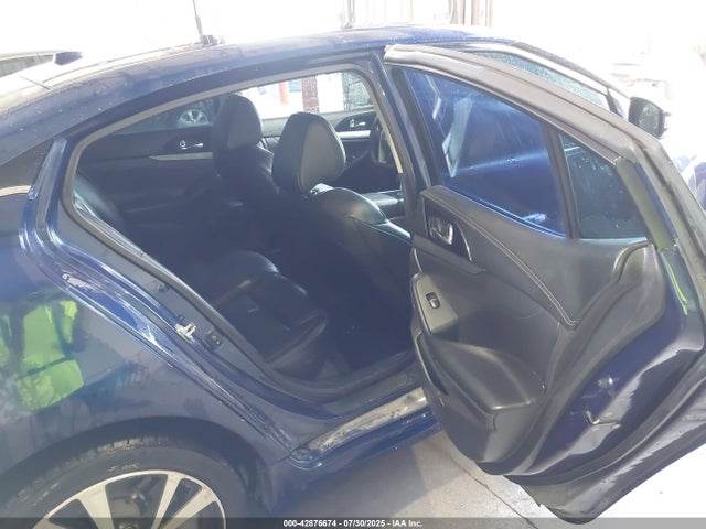 Nissan Maxima 2017 1N4AA6AP9HC418377 Image 8