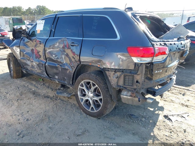 1C4RJFBG9JC121577 Jeep Grand Cherokee