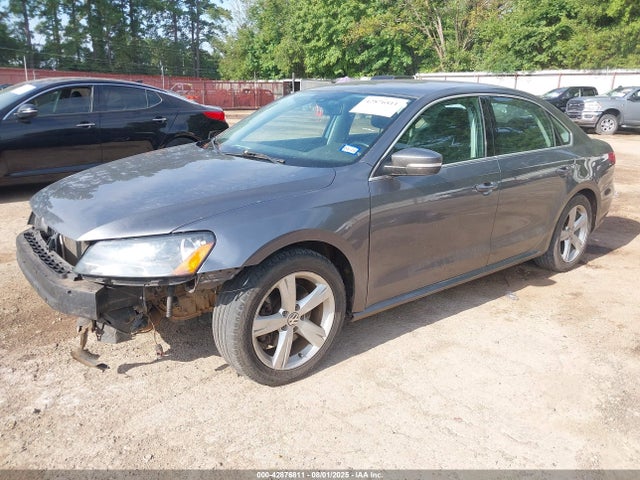 Volkswagen Passat 2015 1VWAS7A34FC090841 Image 2