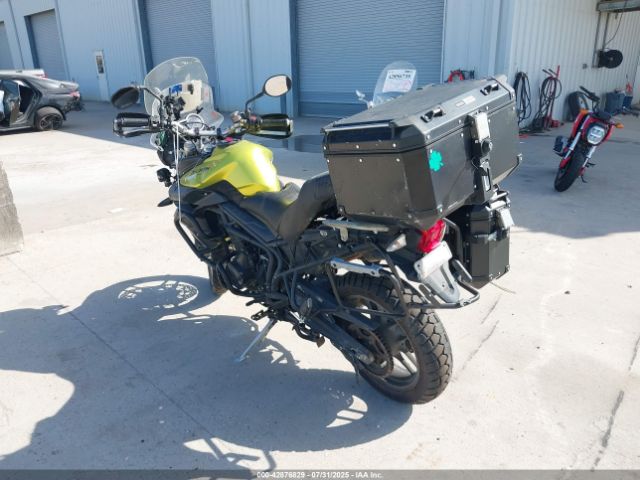 2012 TRIUMPH MOTORCYCLE TIGER SMTE05BF6CJ510647 Photo 2