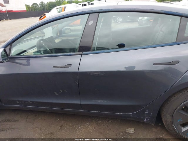 5YJ3E1EB7NF129537 Tesla MODEL 3
