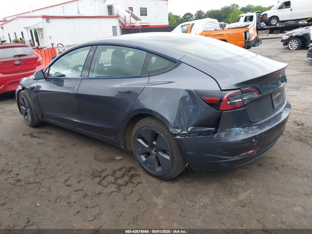 2022 TESLA MODEL 3 5YJ3E1EB7NF129537 Photo 2