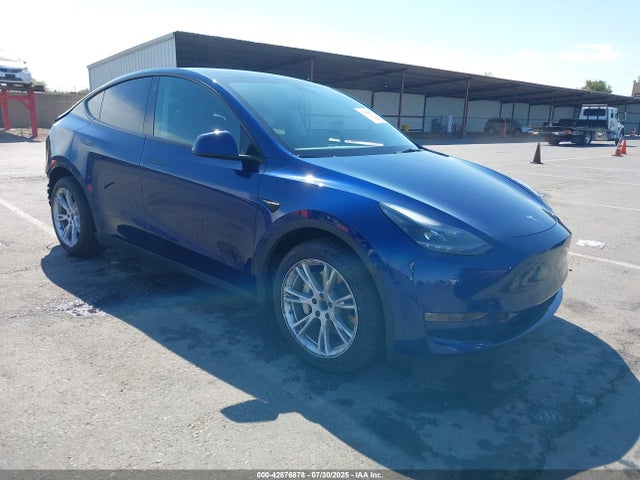 2023 TESLA MODEL Y 7SAYGAEE4PF738875 Photo 0