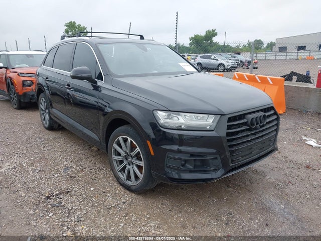 2017 AUDI Q7 WA1LAAF71HD034337 Photo 0
